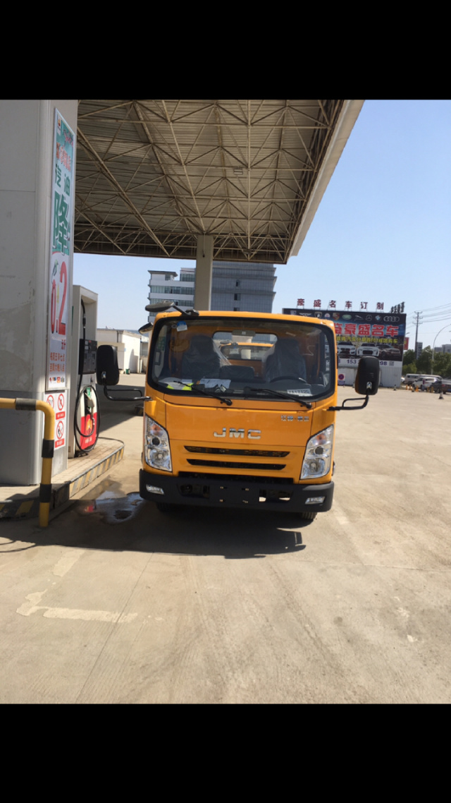 江铃凯运n720中体豪华驾驶室,已全面到货,两台发往改装车间