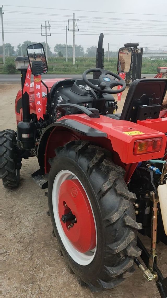 义县鹏博农机,双力美洲豹504拖拉机优惠,以旧换新